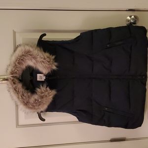 Gap hooded puffer vest